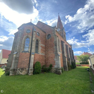 Rückansicht der Kirche